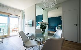 Vipwarsawapartments Sapphire Mennica Residence
